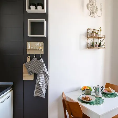 Luxury Eugy - City Center & Seaview Bari