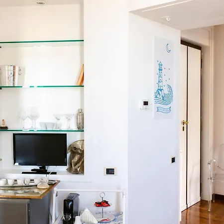 Luxury Eugy - City Center & Seaview Appartement Bari