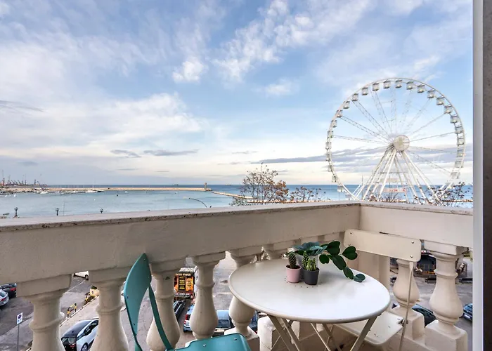 Luxury Eugy - City Center & Seaview * Bari