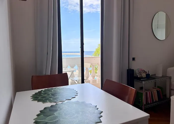 Luxury Eugy - City Center & Seaview Appartamento *